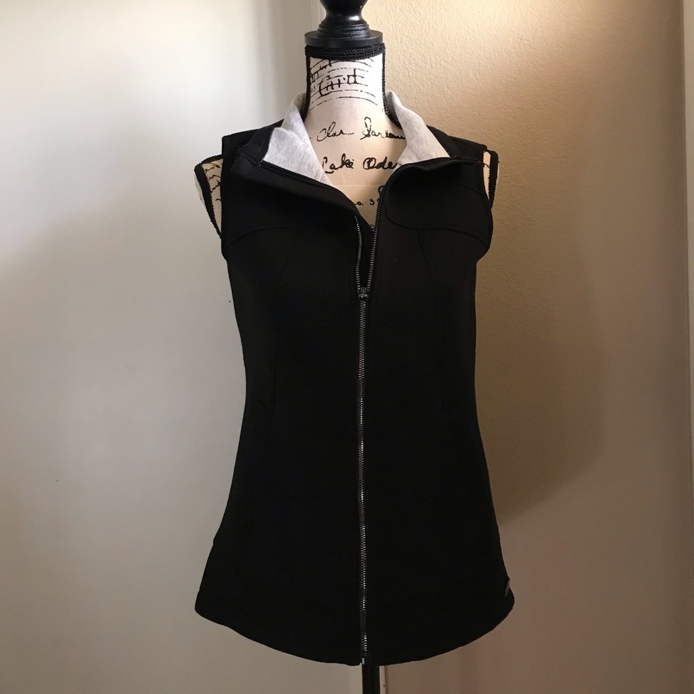 Betsey Johnson Performance vest